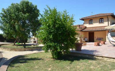Appartamento in agriturismo vicino Firenze con piscina e vista panoramica